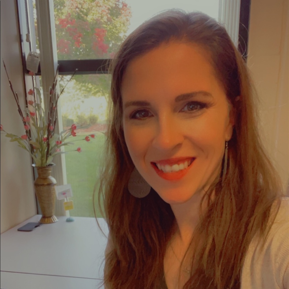 Meet your Posher, Amy